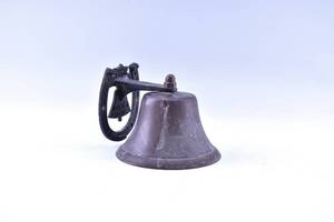 lot 137 image: Bevin Patio Garden Bell