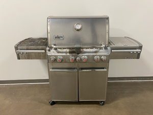lot 48 image: Weber Summit S-470 Natural Gas Grill