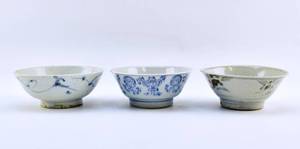 lot 154 image: 3 Small Antique Chinese Porcelain Bowls