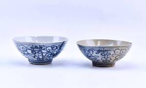 lot 158 image: 2 Antique Chinese Porcelain Scrolling Bowls