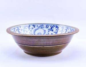 lot 162 image: Large Antique Chinese Porcelain Blue & White Bowl