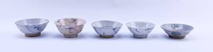 lot 144 image: 5 Antique Chinese Porcelain Small Footed Bowls