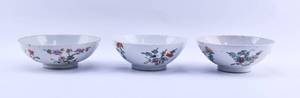 lot 148 image: 3 Antique Chinese Porcelain Floral Bowls
