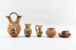 lot 291 image: 6 Southwest Pueblo Style Pottery