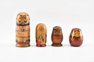 lot 253 image: 4 Daruma Nesting Dolls