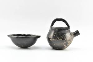 lot 300 image: Santa Clara Pueblo Blackware