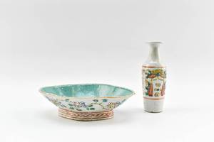 lot 240 image: Antique Chinese Porcelain Vase & Trinket Dish