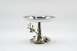 lot 53 image: Michael Aram White Orchid Candy Dish