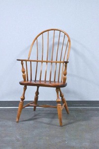 lot 137 image: Athol Table Wood Windsor Armchair