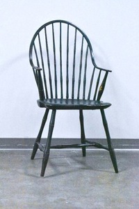 lot 139 image: Antique Painted Wood Windsor Chair