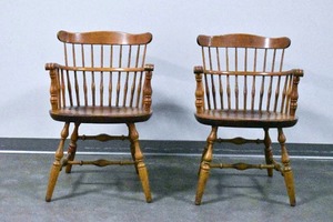 lot 140 image: Pair of Wood Chairs, Possibly Holston