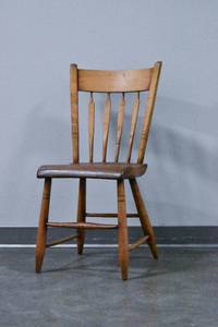 lot 141 image: Vintage Wood Side Chair
