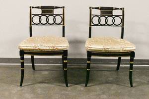 lot 4 image: Pair Baker Furniture Charleston Collection Governor Alston Side Chairs