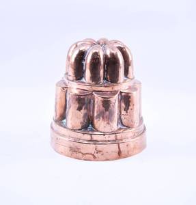 lot 94 image: Antique Jones Bros of Down St. London Copper Mold