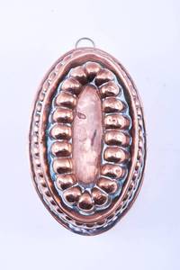 lot 96 image: Antique Oval Copper JellyCake Mold