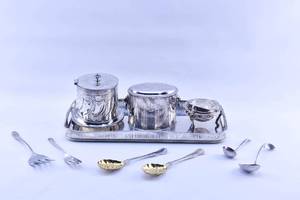 lot 85 image: 10pc. Vintage Silverplate Collection