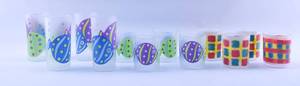 lot 267 image: 12 Plastic Dayton Hudson & Marshall Field Barware Designed in a Vibrant Fish and Checkered Pattern