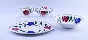 lot 274 image: Grp 4 Laurel Wreath Hand Painted Serveware Including Platter, Serving Bowl, Sugar & Creamer