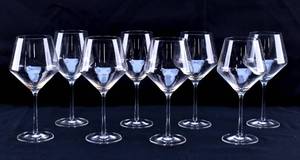 lot 235 image: 8 Zwiesel Large Red Wine Glasses