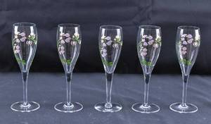 lot 246 image: 5 Perrier Jouet Champagne Flutes