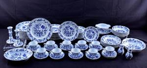 lot 224 image: Set of 70 Blue Danube Porcelain Dishes