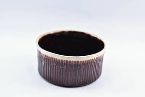 lot 279 image: Pfaltzgraff Dripware Bowl or Baking Dish