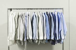 lot 338 image: 24 Mens Long Sleeve Button Up Shirts