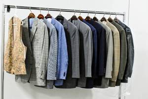lot 340 image: 12 Mens Blazers and Suits