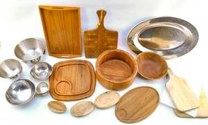 lot 387 image: Assorted Serving Dishes