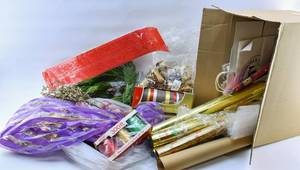 lot 391 image: Christmas Decorations and Wrapping Paper