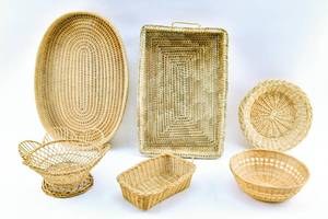 lot 398 image: 6 Woven Baskets