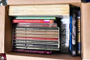 lot 328 image: Box of Assorted Books, Mostly Art & History