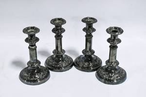 lot 86 image: Set of 4 Telescopic Sheffield Silver Plate Candlesticks