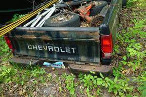 lot 162 image: Chevrolet S10 for Scrap - Heavy Duty Rear End in Bed