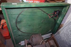 lot 19 image: Wood Train Table