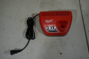 lot 37 image: Milwaukee M12 Battery Charger
