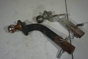 lot 44 image: 2 1-14 Shank Receivers with Balls