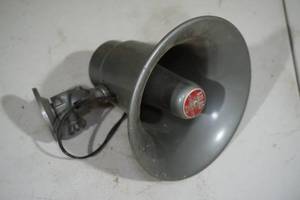 lot 46 image: Atlas Horn Loudspeaker