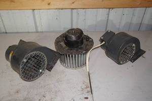 lot 68 image: 2 Blower Motors with Extra Cage