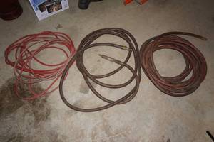 lot 70 image: Air Hoses
