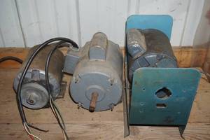 lot 74 image: 3 Electric Motors