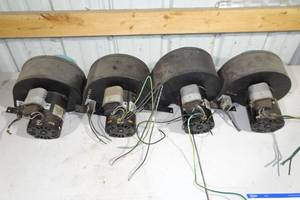 lot 115 image: 4 Electric Blower Motors