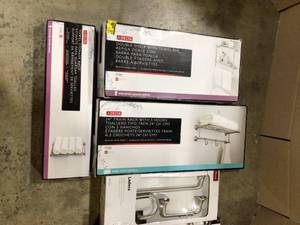 lot 17 image: Lot of Bathroom Items VArious Models and Conditions Customer Returns See Pictures