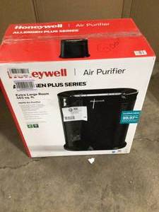 lot 46 image: Honeywell True HEPA 465 sq. ft. Air Purifier Allergen Remover   Customer Returns See Pictures