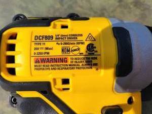 lot 31 image: DeWalt DCF 14 Cordless Impact Driver (New)