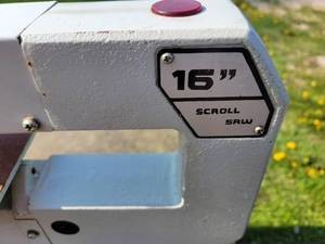 lot 64 image: 16 Scroll saw