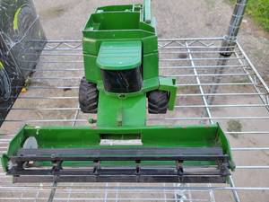 lot 87 image: John Deere Die cast Combine