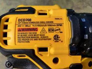 lot 62 image: DeWALT DCD708) Brushless Cordless Drill Driver (new)