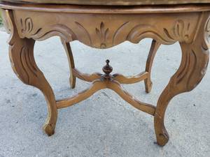 lot 70 image: Antique, Engraved End-Table