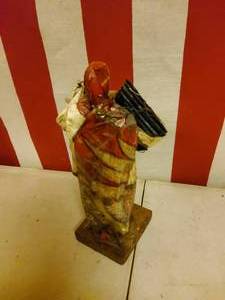 lot 134 image: Hand made woman , paper matche, Italy